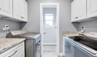 5576 Kidder Rd, Almont, MI 48003