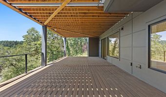 985 SE RIMROCK Ln, Milwaukie, OR 97267