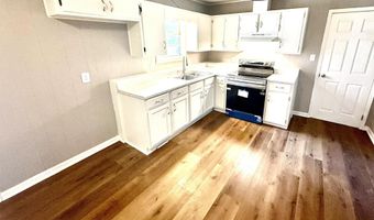 31 Forest Valley Dr, Albertville, AL 35950