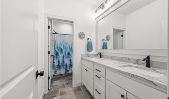 1110 Whistler St, Bentonville, AR 72713