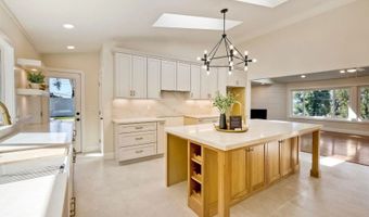 9945 Alto Dr, La Mesa, CA 91941