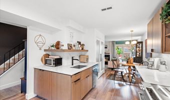 1637 KENWOOD Ave, Alexandria, VA 22302