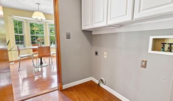 1438 Newell Ct, Columbus, OH 43228
