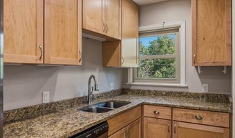 813 W 2ND Ave, Cheyenne, WY 82001