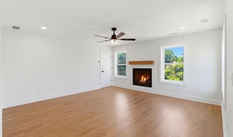 56 W Washington Ave, Atlantic Highlands, NJ 07716
