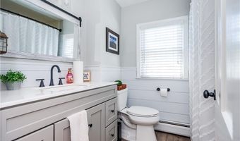 471 N Quidnessett Rd, North Kingstown, RI 02852