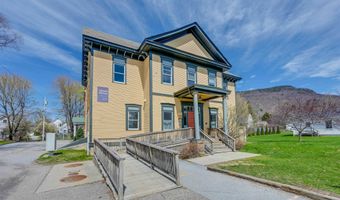 14 School St, Bristol, VT 05443