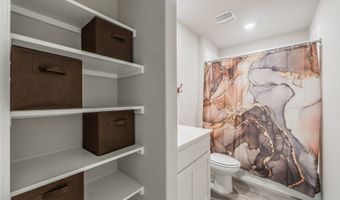 713 Breckenridge Park Dr, Alvarado, TX 76009