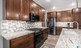 1604 W River Bend St, Brandon, SD 57005