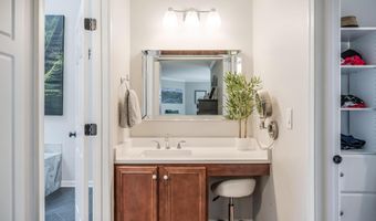 43799 ABBOTT Pl, Ashburn, VA 20147