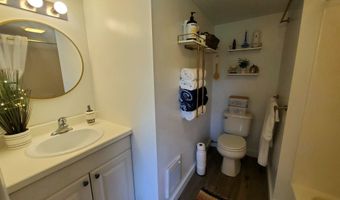 335 S Albany Rd, Albany, VT 05820