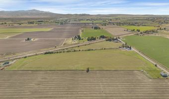 221 Cottonwood Ln, Blackfoot, ID 83221