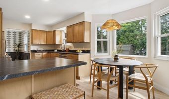 1701 Moreland Dr, Columbus, OH 43220