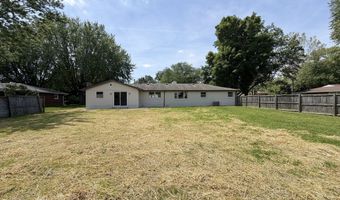 2318 E 40th St, Anderson, IN 46013