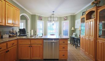330 River Oaks Dr, Bainbridge, GA 39817