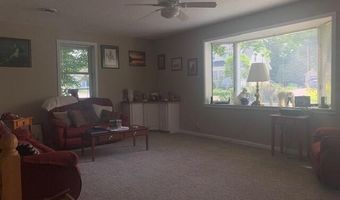 48 13th St, Bangor, ME 04401
