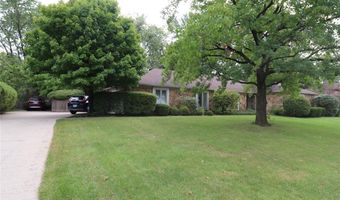 10909 W Lakeshore Dr, Carmel, IN 46033