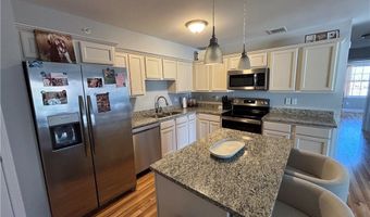 9 Gray Coach Ln 913, Cranston, RI 02921