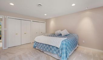 301 22nd St NW, Austin, MN 55912