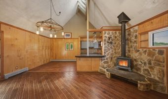 51 Zinnia Dr, Alloway, NJ 07418