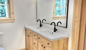 3 Forest Depths Rd, Beaver Cove, ME 04441