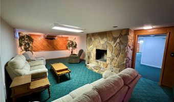 1648 Highland Ln, Ashtabula, OH 44004
