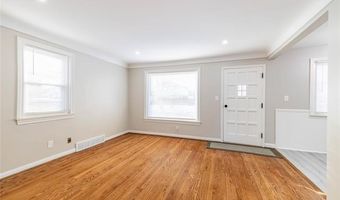 9255 Hubert Ave, Allen Park, MI 48101