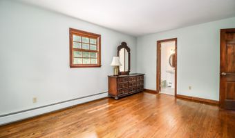 21 Lillinonah Dr, Brookfield, CT 06804