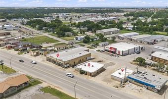 809 W Broadway St, Ardmore, OK 73401