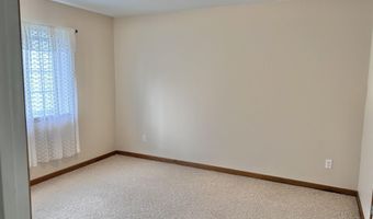 104 Lakewood Dr, Adrian, MI 49221