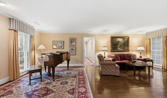 1355 Sherry Dr, Alpharetta, GA 30009