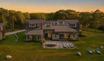 19 Locust Ln, Aquinnah, MA 02535