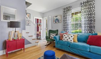 69 Roger Williams Ave, East Providence, RI 02916