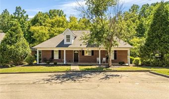 807 W LONGLEAF Dr 15, Auburn, AL 36832