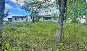 124 COTTONWOOD Ln, Beaver, WV 25813