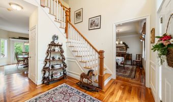 117 Chippenwood Ln, Bristol, CT 06010