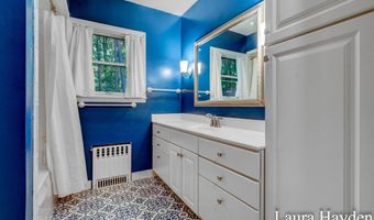 420 Pine Land Dr SE, Ada, MI 49301
