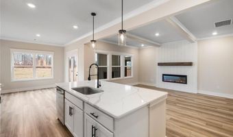 105 Chickadee Ct, Auburn, GA 30011