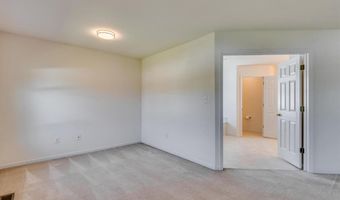 253 Village Creek Dr Dr, Ballwin, MO 63021