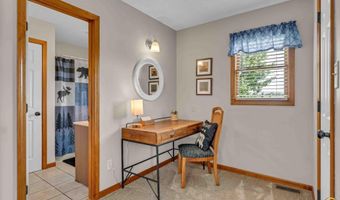 8737 SW 85th St, Auburn, KS 66402