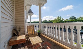 62 Sarah Ct, Amityville, NY 11701