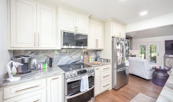 435 Bradley Ln, Bath Springs, TN 38311
