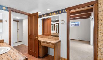 2827 N Victoria Dr, Alpine, CA 91901
