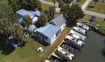 319 Old Causeway Rd, Atlantic Beach, NC 28512