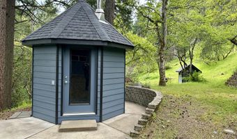 4712 Old Highway 99 S, Ashland, OR 97520