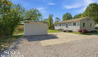 2122 Michigan St, Algonac, MI 48001