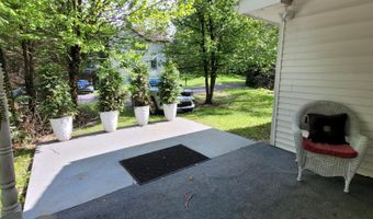 7 Holiday Ct, Albrightsville, PA 18210
