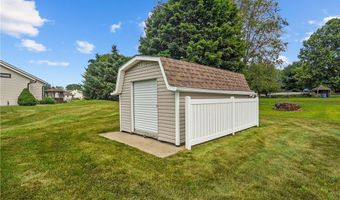 2202 Martin Crest Dr, Akron, OH 44312