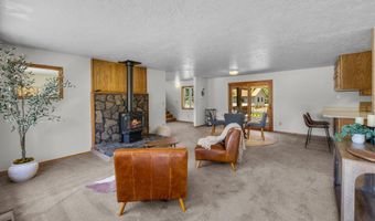 19572 Apache Rd, Bend, OR 97702
