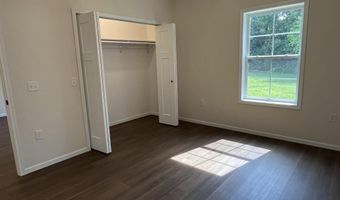 522 S 3rd St, Albia, IA 52531